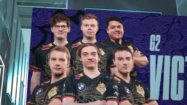 在赛季首月 在赛季首月