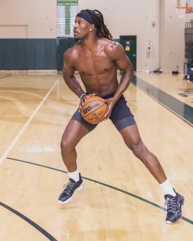 力争在即将 力争在即将